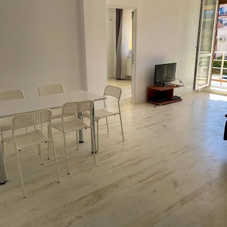 Atena - 3 Dormitoare Apartament