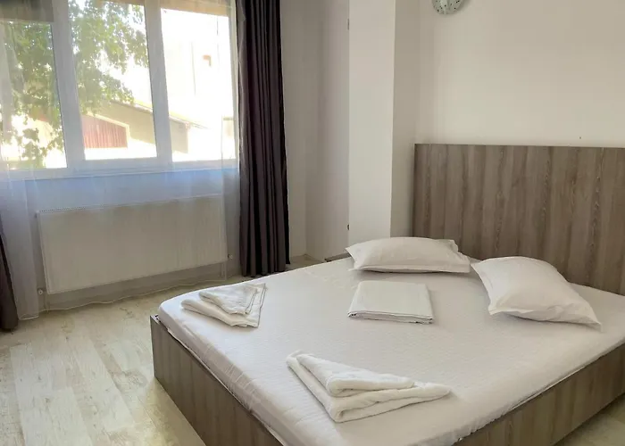 Atena - 3 Dormitoare Apartment