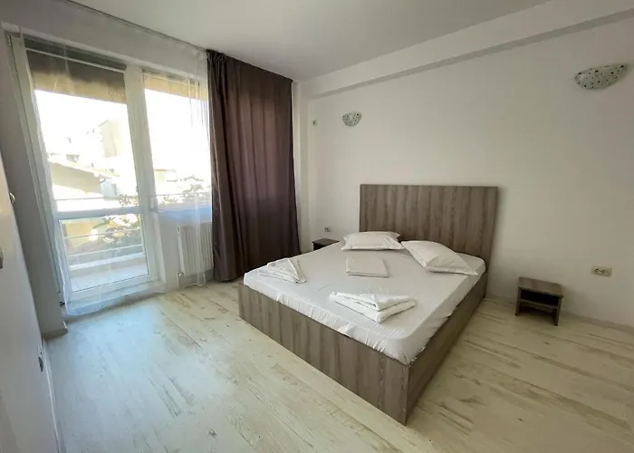 Atena - 3 Dormitoare Apartment